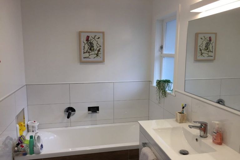 Photo of property in 21 Mission Street, Waterloo, Lower Hutt, 5011