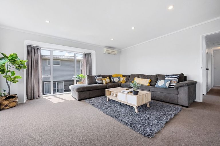 Photo of property in 16 Kaitangata Crescent, Kelson, Lower Hutt, 5010