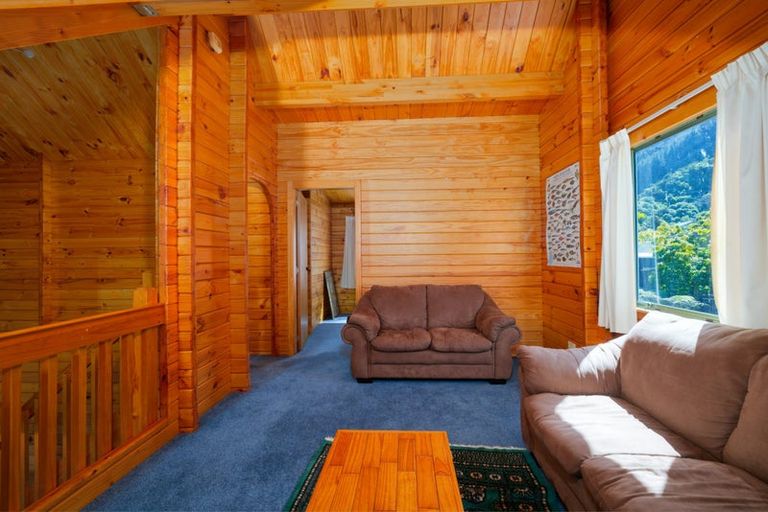 Photo of property in 6 Valley Road, Goose Bay, Kaikoura, 7374