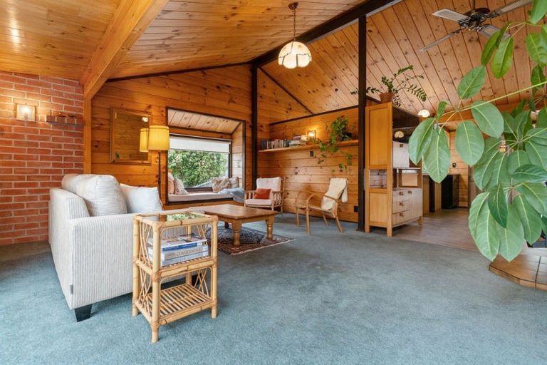 Photo of property in 19 Deller Drive, Carterton, 5713