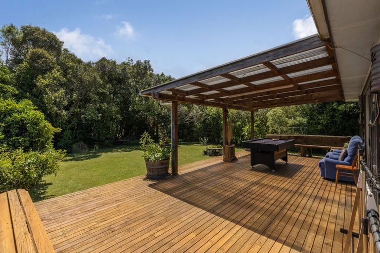 Photo of property in 5 Puriri Road, Waikanae, 5036