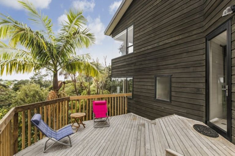 Photo of property in 29 Speedy Crescent, Hillcrest, Auckland, 0627