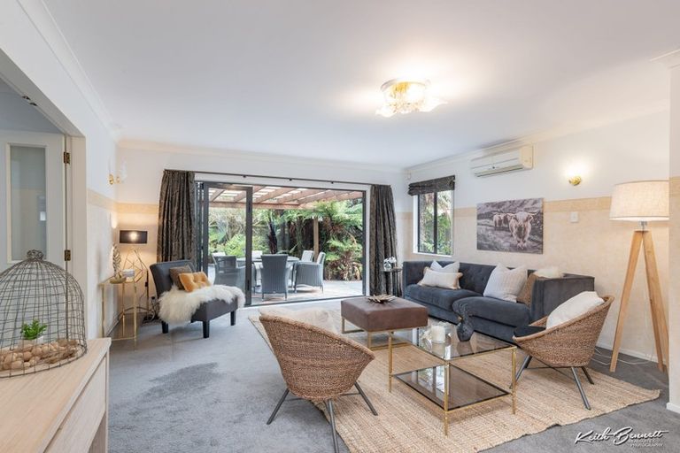 Photo of property in 21 Galveston Grove, Totara Park, Upper Hutt, 5018