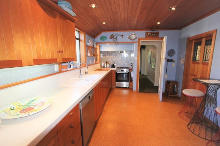 Photo of property in 11 Valpy Street, Saint Clair, Dunedin, 9012