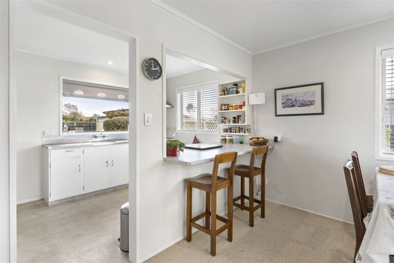 Photo of property in 1 Waterhouse Street, Masterton, 5810