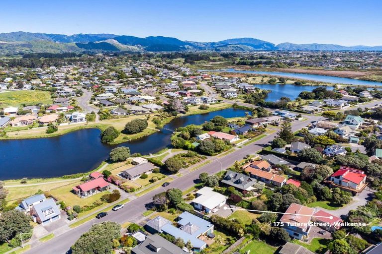 Photo of property in 175 Tutere Street, Waikanae Beach, Waikanae, 5036