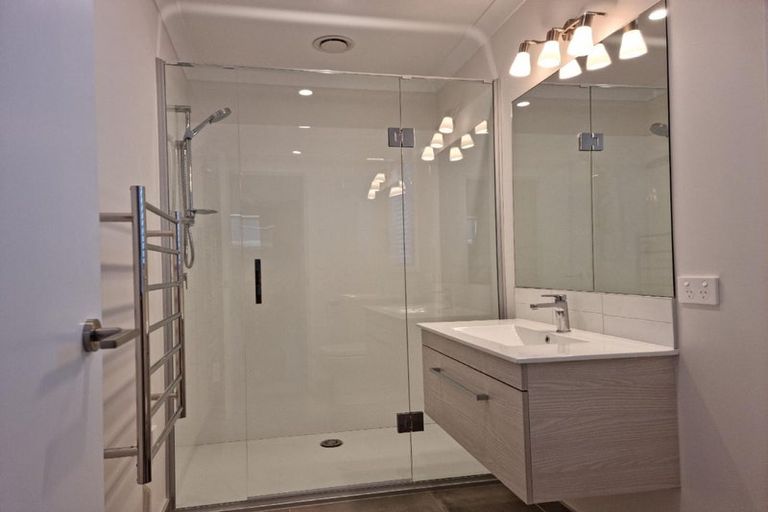 Photo of property in 52a Queen Road, Bellevue, Tauranga, 3110