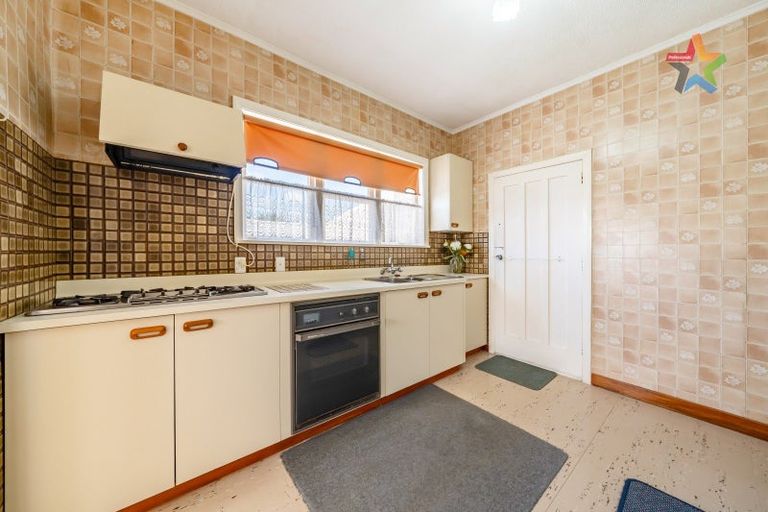 Photo of property in 17 Charleston Avenue, Boulcott, Lower Hutt, 5011