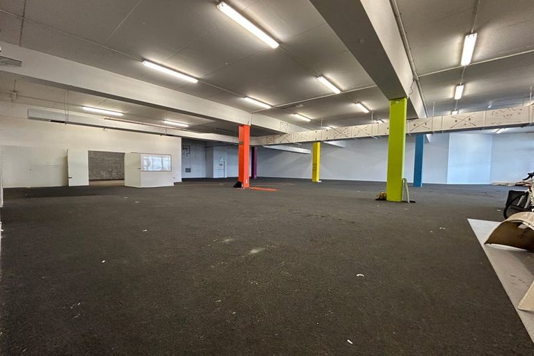 Photo of property in 122 Molesworth Street, Taita, Lower Hutt, 5011