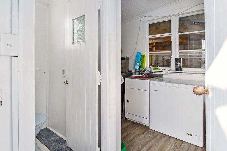 Photo of property in 53 Rhodes Street, Waimate, 7924