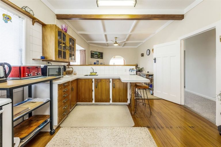 Photo of property in 19 Omagh Avenue, Papatoetoe, Auckland, 2025