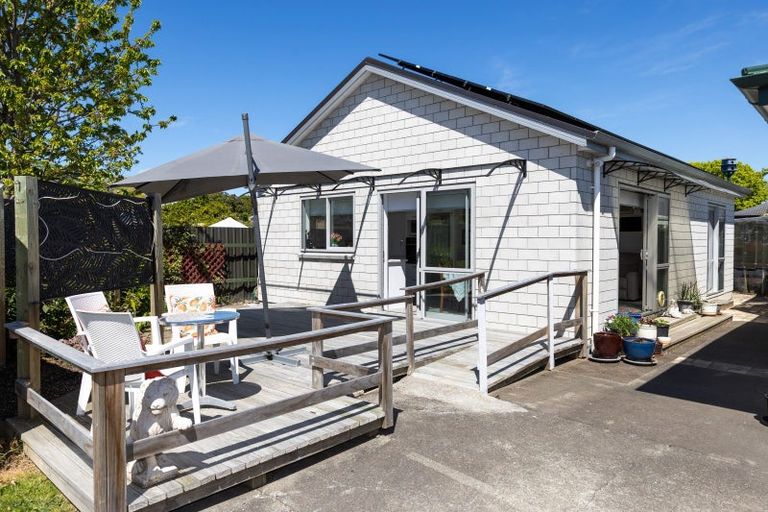 Photo of property in 24 Mill Road, Clive, 4102