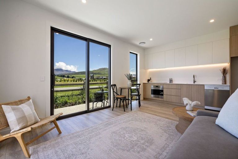 Photo of property in 24 Taurus Lane, Jacks Point, 9371