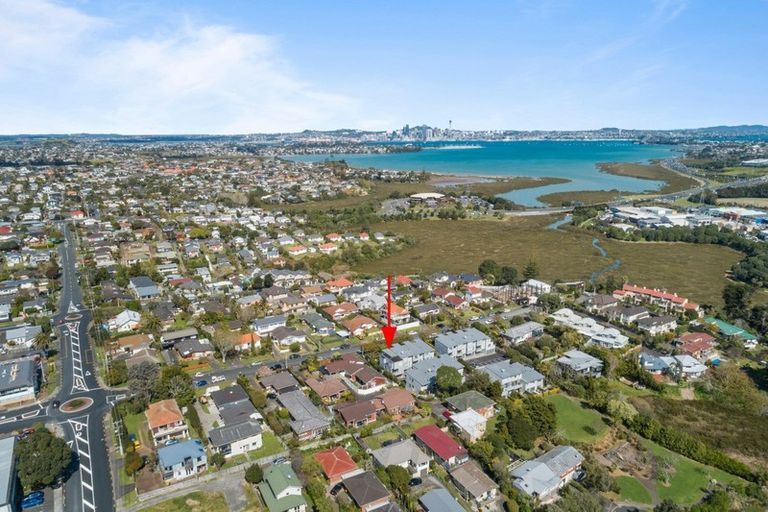 Photo of property in Habitat Apartments, 1/31 Byron Avenue, Takapuna, Auckland, 0622