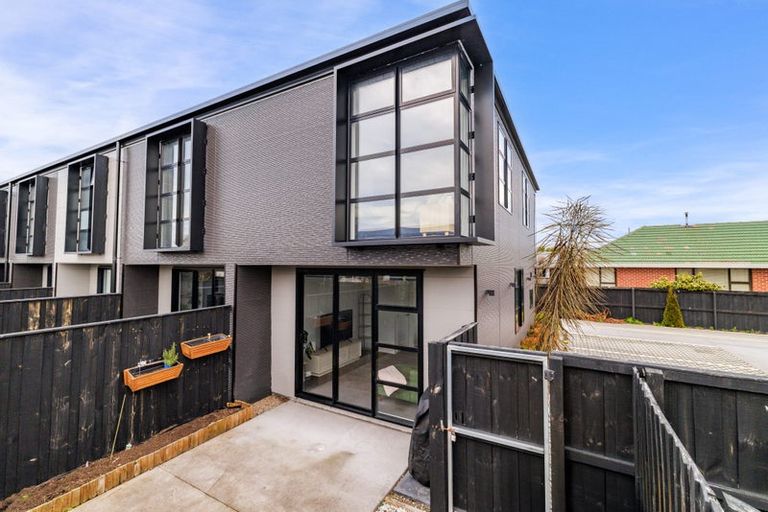 Photo of property in 3/68 Barbour Street, Waltham, Christchurch, 8011