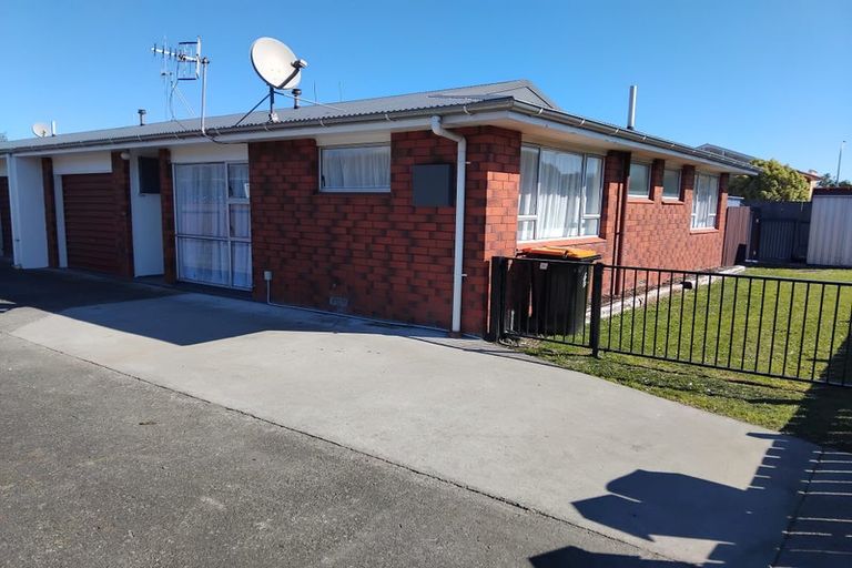 Photo of property in 70a Featherston Street, Takaro, Palmerston North, 4412