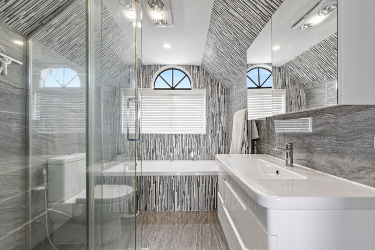 Photo of property in 18 Wiseley Road, Hobsonville, Auckland, 0618