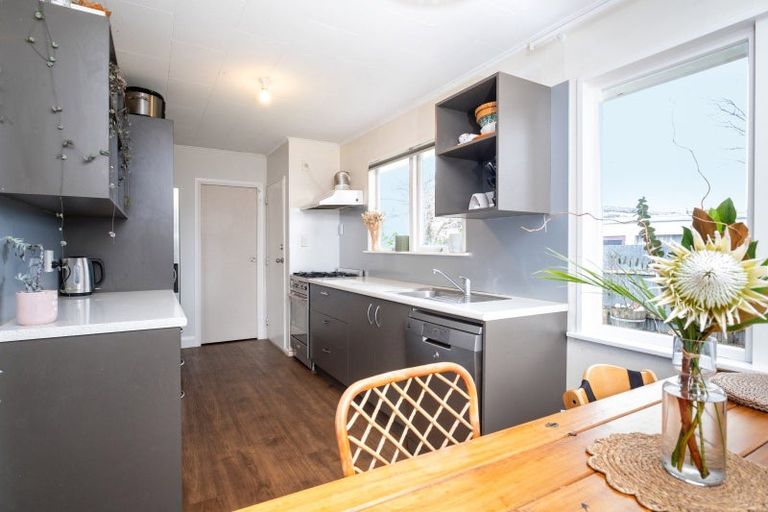 Photo of property in 1 Ripon Place, Tamatea, Napier, 4112