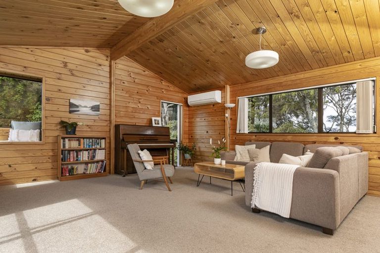 Photo of property in 7 Chardon Place, Henderson, Auckland, 0612