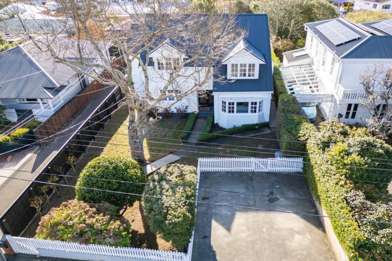 Photo of property in 374 Karori Road, Karori, Wellington, 6012