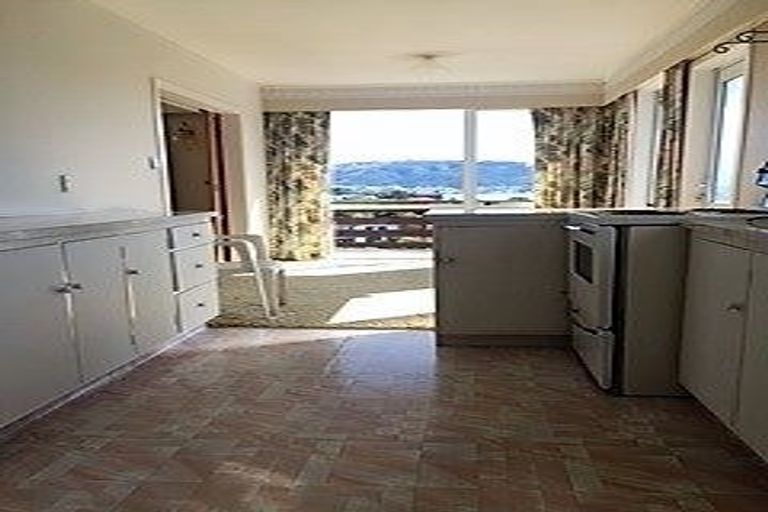 Photo of property in 22 Tweed Road, Papakowhai, Porirua, 5024