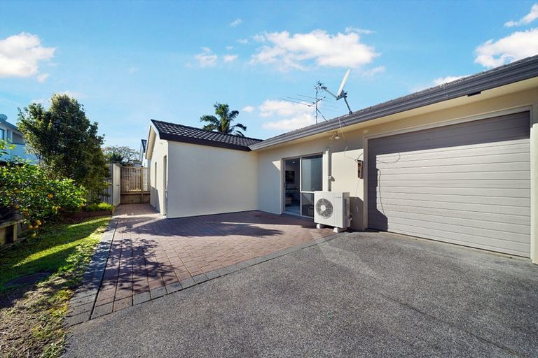 Photo of property in 8 Lockington Avenue, Henderson, Auckland, 0612