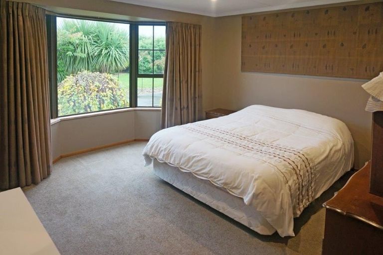 Photo of property in 685 Queens Drive, Waikiwi, Invercargill, 9810