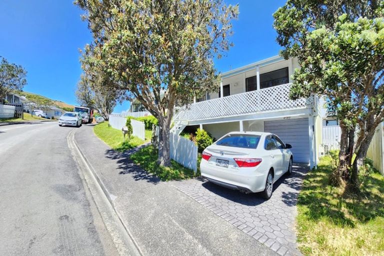 Photo of property in 4a Glenwood Grove, Woodridge, Wellington, 6037