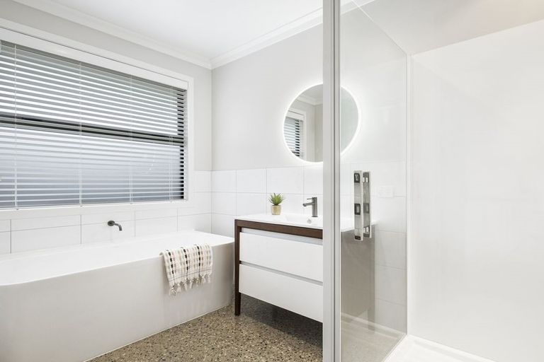 Photo of property in 52 Riccarton Road East, East Taieri, Mosgiel, 9024