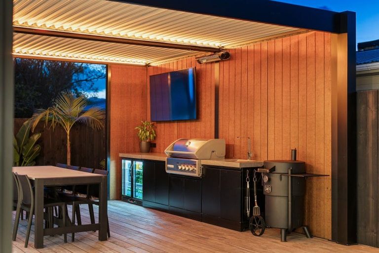 Photo of property in 107 Wattle Place, Whangamata, 3620