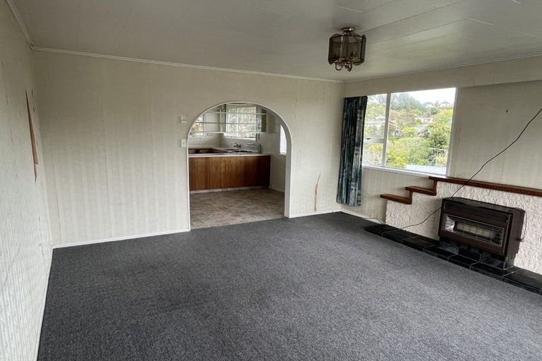 Photo of property in 3 Kendal Place, Merrilands, New Plymouth, 4312