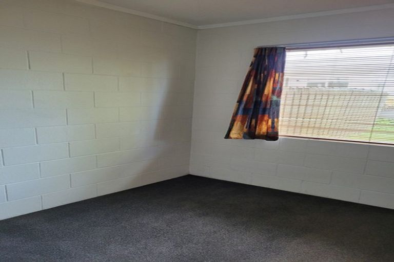 Photo of property in 3/14 Blockhouse Road, Avondale, Auckland, 1026