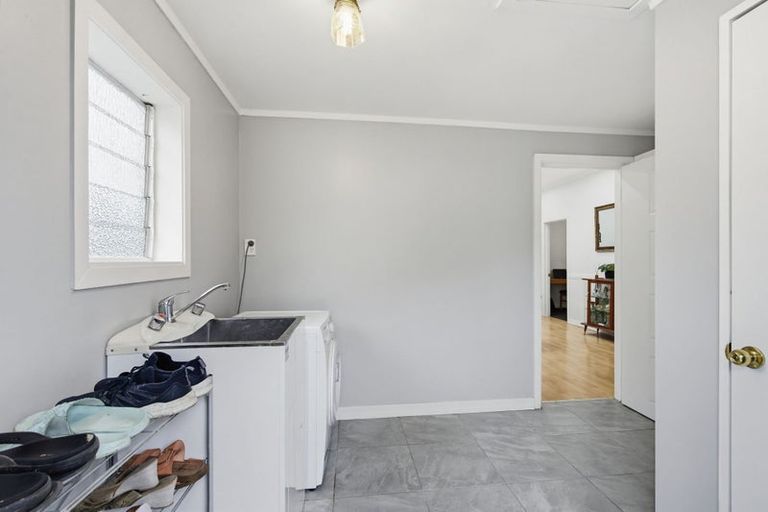 Photo of property in 6 Hull Road, Waiuku, 2123