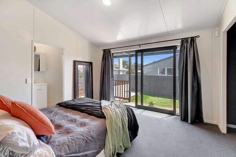 Photo of property in 3b Duff Crescent, Highbury, Palmerston North, 4412