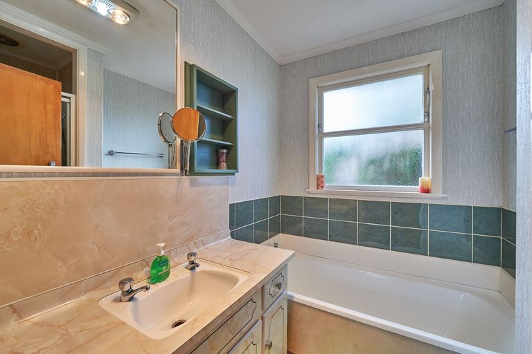 Photo of property in 188 Tremaine Avenue, Westbrook, Palmerston North, 4412