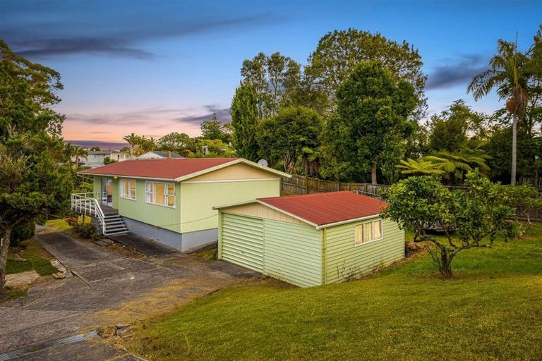 Photo of property in 419 Don Buck Road, Massey, Auckland, 0614