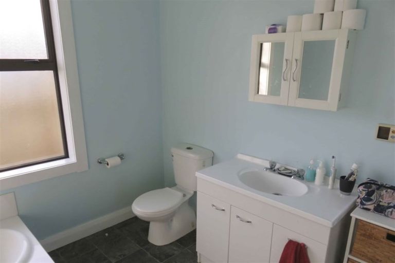 Photo of property in 12 Moa Street, Waikiwi, Invercargill, 9810