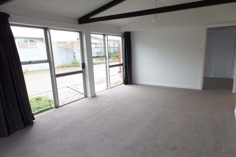 Photo of property in 5 East Belt, Rangiora, 7400