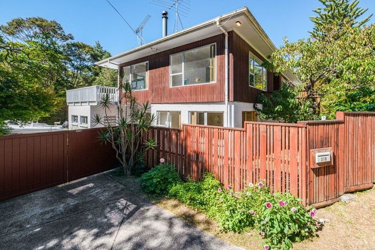 Photo of property in 318 Huia Road, Titirangi, Auckland, 0604