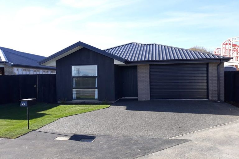 Photo of property in 27 Miromiro Street, Broomfield, Christchurch, 8042