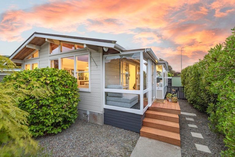 Photo of property in 2 Wakatu Avenue, Moncks Bay, Christchurch, 8081