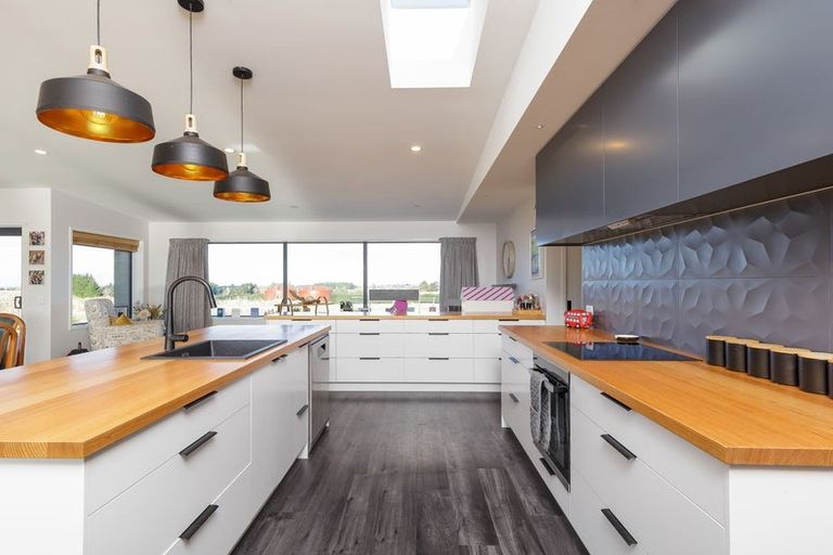 Photo of property in 85 Painstown Road, Waimate, 7978