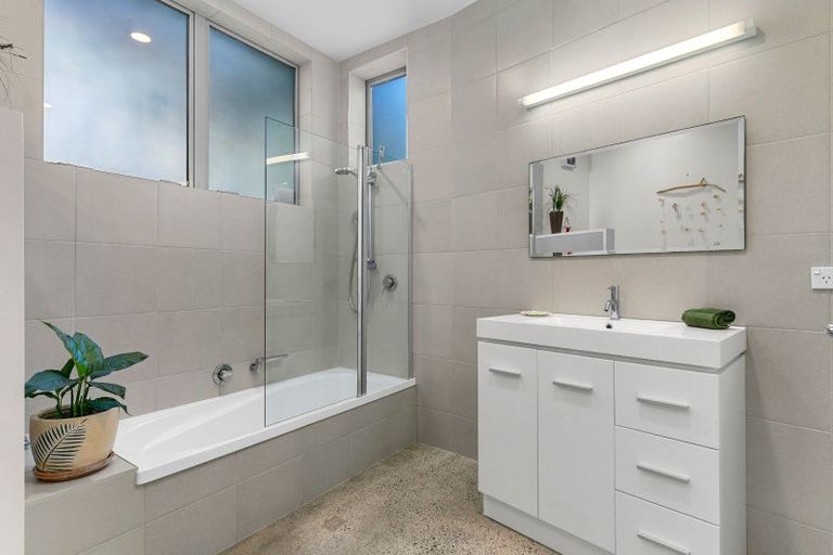 Photo of property in 12 Highland Lass Place, Langs Beach, Waipu, 0582