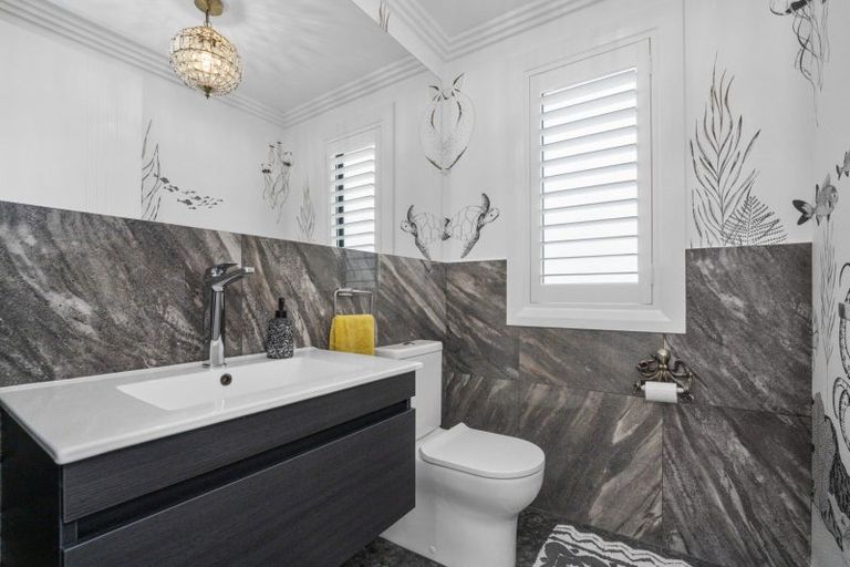 Photo of property in 30 Lakeside Terrace, Omokoroa, 3114