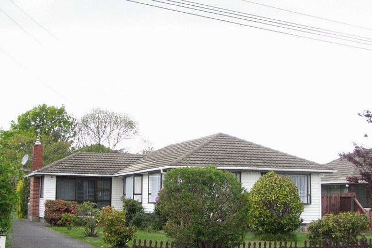 Photo of property in 14 Fatima Street, Redwood, Christchurch, 8051