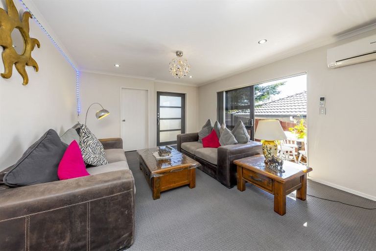Photo of property in 7 Capital Place, Papatoetoe, Auckland, 2025