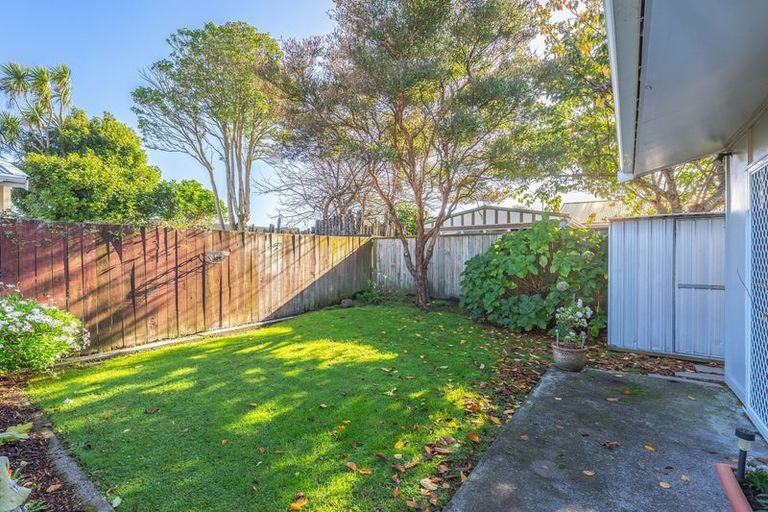 Photo of property in 7a Rodney Grove, Paraparaumu, 5032