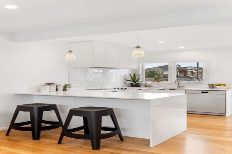 Photo of property in 3/109 Ocean View Road, Hillcrest, Auckland, 0627