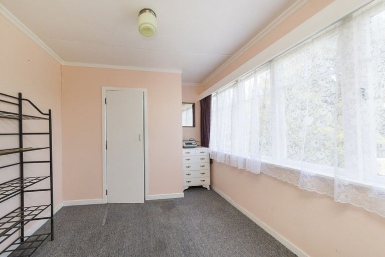 Photo of property in 18 Marshall Road, Hunterville, 4730