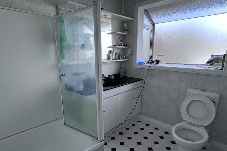 Photo of property in 9 William Souter Street, Forrest Hill, Auckland, 0620